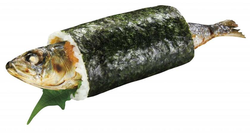 無添くら寿司の「まるごといわし巻」は強烈なインパクトを誇る（くらコーポレーション提供）