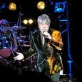 ジュリー・沢田研二の「好きな曲」ランキングTOP5 甘い歌声の「渚のラブレター」を超えた一曲は?【1980~85年シングル編】