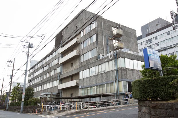 東邦大学医療センター大森病院1号館（撮影／写真部・片山菜緒子）