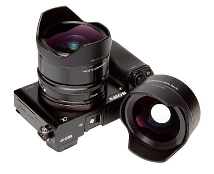 写真・図版（1枚目）| ソニー フィッシュアイコンバーター VCL-ECF2、ウルトラワイドコンバーター VCL-ECU2