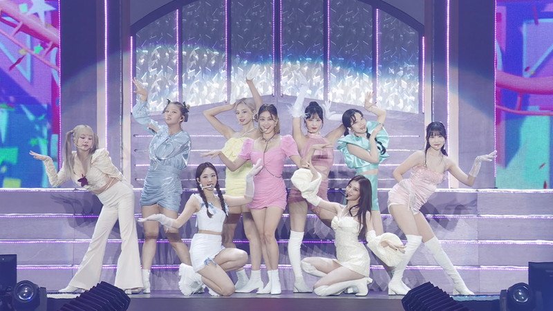 TWICE、日本初ファンミーティングより「Celebrate」パフォーマンス映像を公開