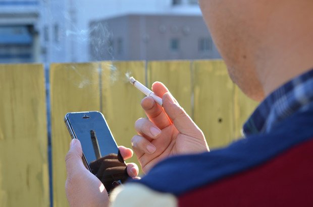 スマホでも読める電子書籍は、読む場所を選ばない