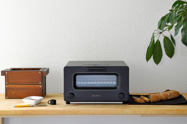 「BALMUDA The Toaster」はシンプルなデザイン。カラーは白と黒がある