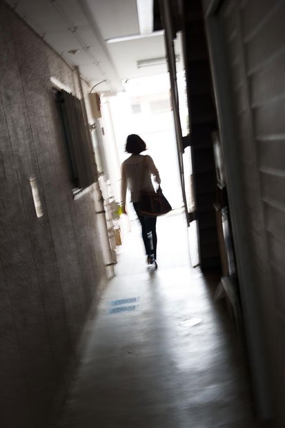 夜の街が醸し出す背徳に、心がざわめく。何がやりたいわけじゃない。ただ逃れたかっただけなのだ（撮影／写真部・関口達朗）