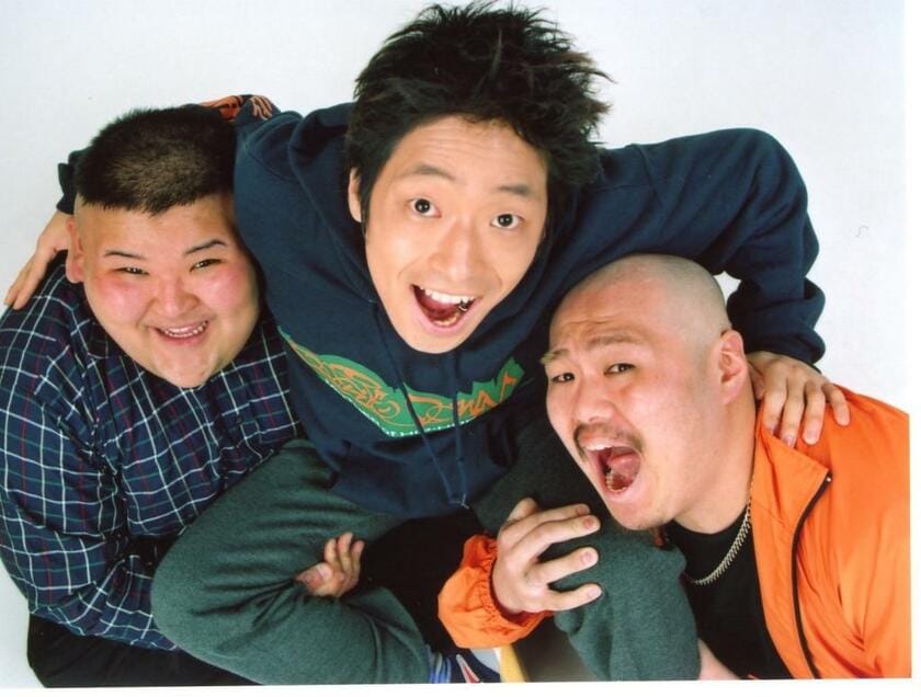 お笑い賞レースに頻繁に出場していた頃の安田大サーカス。左からHIRO君、団長、クロちゃん（写真：松竹芸能株式会社提供）