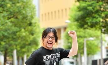 マキシマム ザ ホルモンのダイスケはん “過度な首振り”で頸椎手術、ミスチル桜井にかけられた「リハビリを支えた言葉」