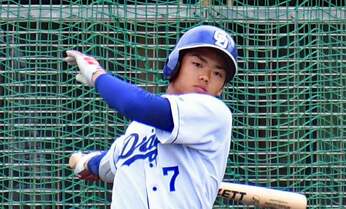 根尾、藤原、小園… 話題さらった19年“高卒ルーキー野手”の現在地