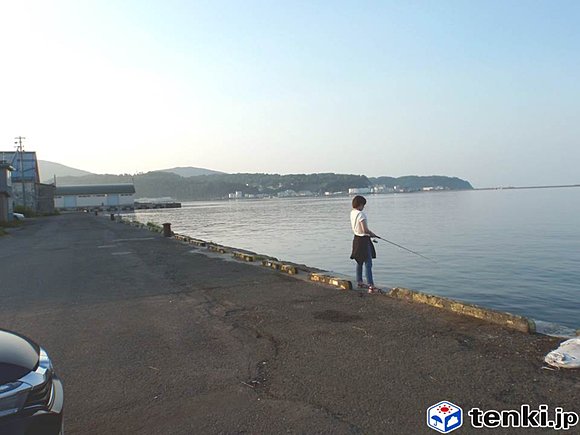 小樽港での釣り（2017年7月13日）　撮影：日本気象協会北海道支社 佐藤雅義