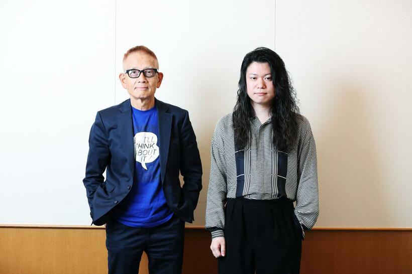 早川タケジさん（左）と筆者