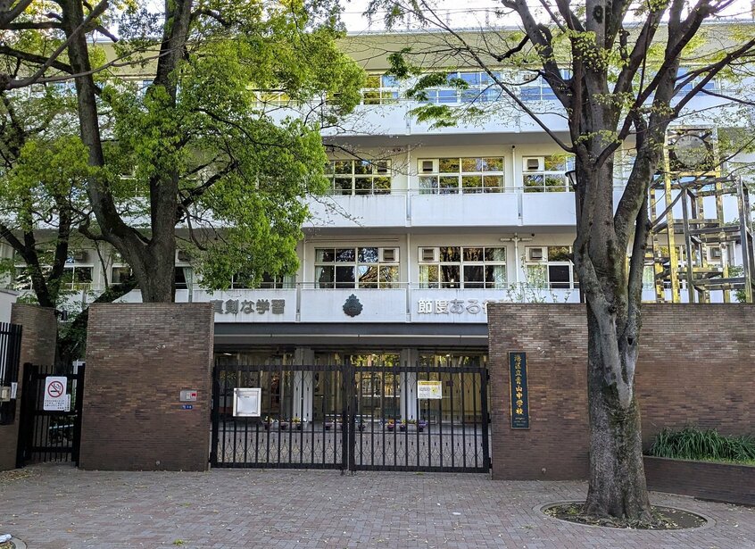 港区立青山中学校(撮影/秦正理)