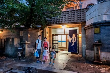 「昭和の銭湯」の湯上がり客を撮影する写真家・志岐利恵子　「『撮影は嫌や』言われたら終わりです」