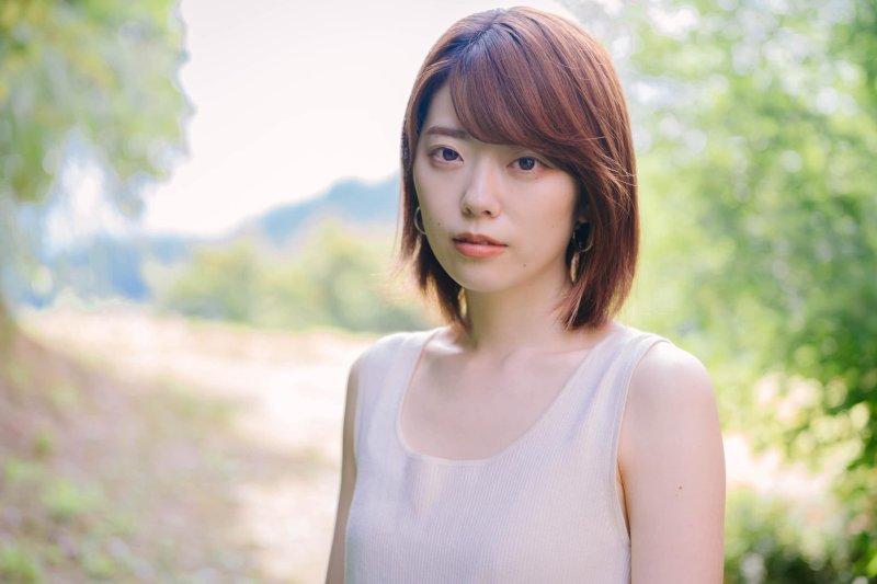 川代紗生（かわしろ・さき）
1992年、東京都生まれ。早稲田大学国際教養学部卒。
2014年からWEB天狼院書店で書き始めたブログ「川代ノート」が人気を得る。
「福岡天狼院」店長時代にレシピを考案したカフェメニュー「元彼が好きだったバターチキンカレー」がヒットし、天狼院書店の看板メニューに。
メニュー告知用に書いた記事がバズを起こし、2021年2月、テレビ朝日系『激レアさんを連れてきた。』に取り上げられた。
現在はフリーランスライターとしても活動中。
『私の居場所が見つからない。』（ダイヤモンド社）がデビュー作。