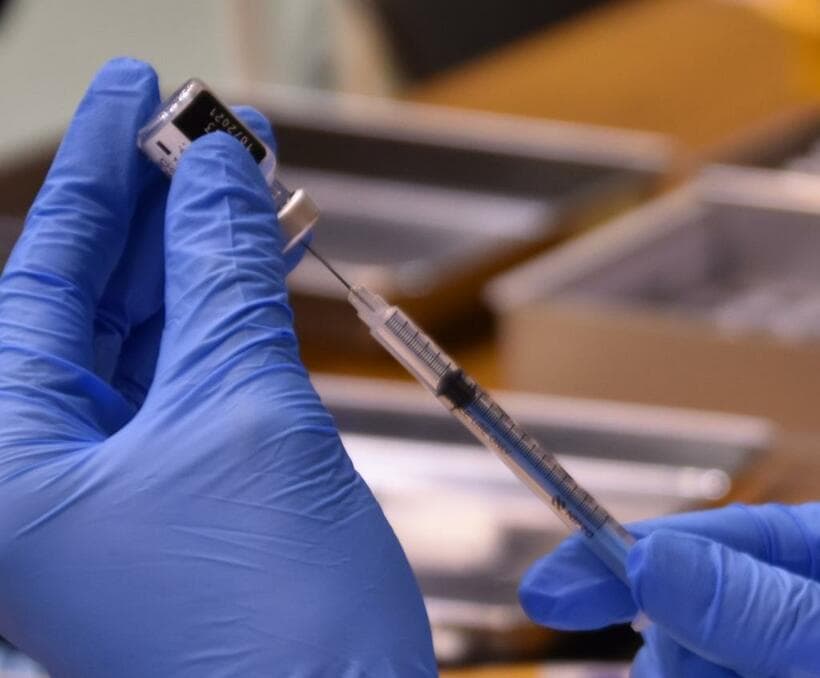 相馬市の12～19歳の新型コロナウイルスワクチン接種完了者は7割を超えている※写真はイメージです（C）朝日新聞社
