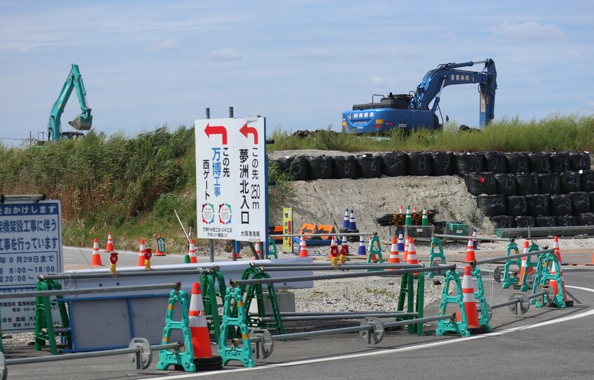 写真・図版(5枚目)| 大阪万博の遅れは絶対許されない? 工事現場は人手不足と暑さで「長時間働くのは無理」と悲鳴