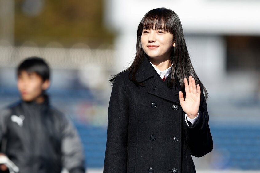 第97回 全国高校サッカー選手権 開会式での清原果耶(写真:森田直樹/アフロスポーツ)