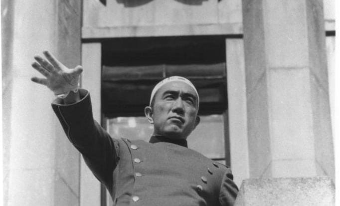 低身長と戦地未経験…三島由紀夫を天才たらしめた「2つの 低身長と戦地未経験…三島由紀夫を天才たらしめた「2つの