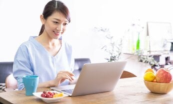 ストレスが多い人が摂るべき食事は? 「天然の精神安定剤」といわれる栄養素を漢方医が解説