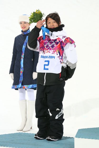 声援にはにかむ平野選手。シャイな性格で、女の子と話すのは苦手だとか　（c）朝日新聞社　＠＠写禁