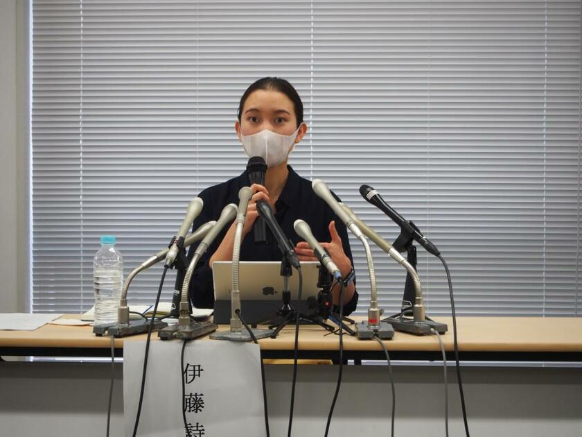 記者会見する伊藤詩織さん／6月8日（写真・野村昌二）