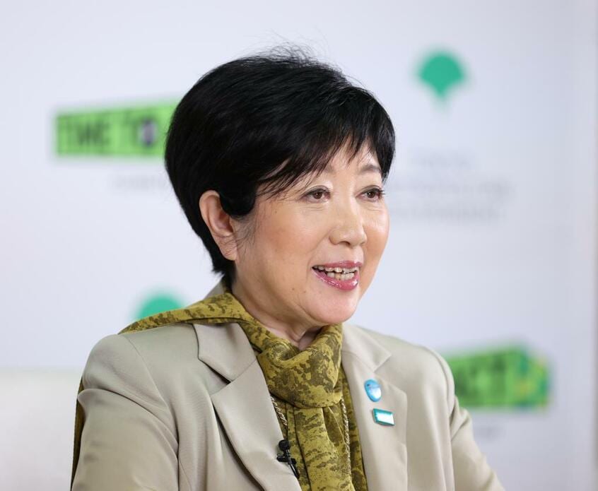 写真・図版(1枚目)| 小池百合子知事が完全復帰「重病説」「辞任説」が流布され、都庁に電話が殺到も