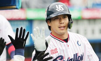 このままでは「不良債権」…もがく山田哲人の今後はどうなる? 復活へ練習量増加も的中してしまった宮本慎也氏の“予言”