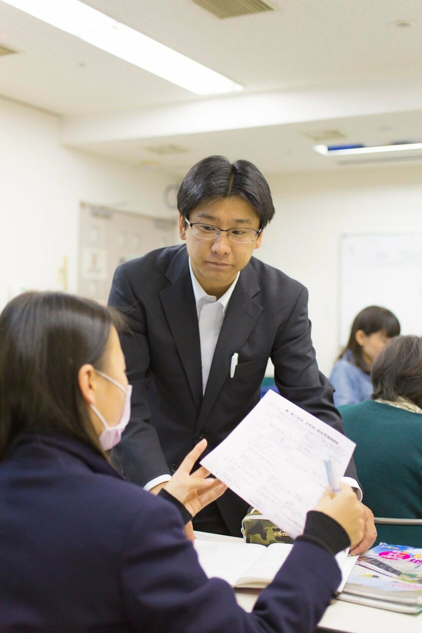 「八王子つばめ塾」を運営する小宮位之氏