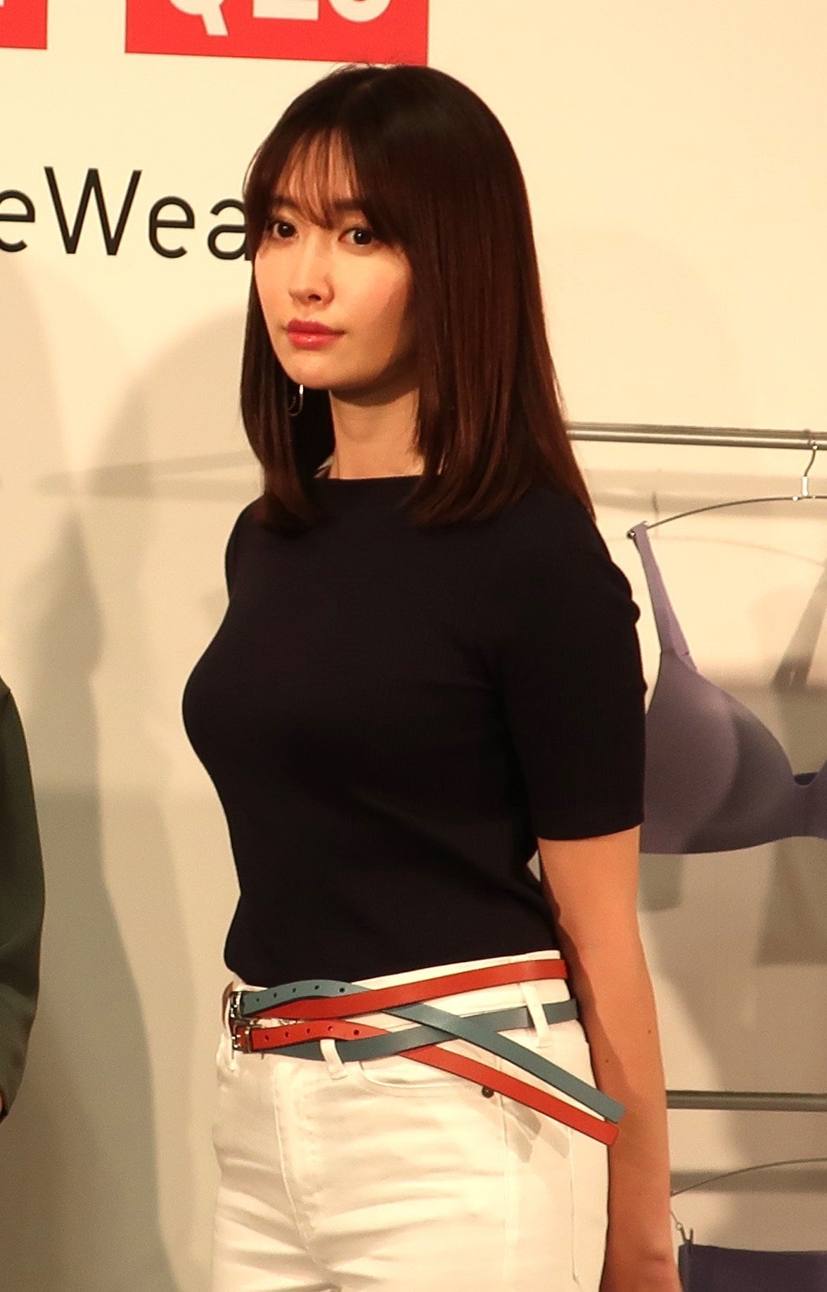 17億円株式売却”で富と名声を得た「小嶋陽菜」が9年ぶりに下着セクシー写真集を出す理由（AERA dot.）｜ｄメニューニュース（NTTドコモ）