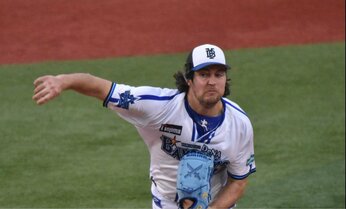 SNS炎上のバウアーが現役続行の危機か 「NPB球団も獲得を敬遠」の事情とは