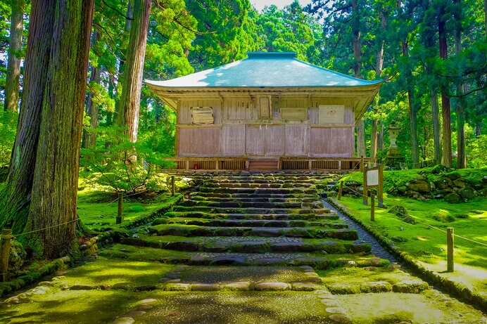 「美しい日本の歴史的風土100選」に選ばれた平泉寺白山神社