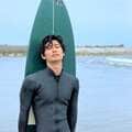 三浦春馬さん一周忌で茨城県の海岸が“聖地”になっていた サーファー師匠には「生きていけない」と相談も