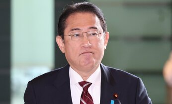 増税、裏金、選挙惨敗…岸田内閣「支持率29.8%」は何が評価されているのか 専門家が語る「外交頼み」の危うさ