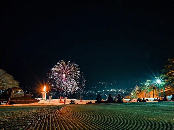 猪苗代スキー場 雪花火（福島県）