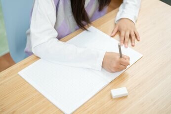 不登校の期間に、勉強とともに取り組んでおきたい2つのこととは? 不登校専門家庭教師が語る、幸せに生きるための戦略