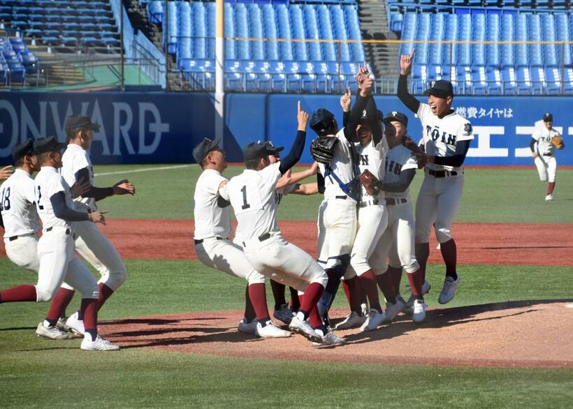 明治神宮大会を制した大阪桐蔭