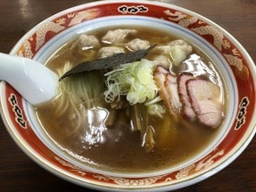 「ラーメン屋は凡人でも真面目にやれば食っていける」目黒の名店「かづ家」店主が従業員の独立を支援する深いワケ