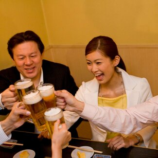 人との食事が苦痛なのは「会食恐怖症」? 「完食指導」が発症きっかけの6割 経験者の心理カウンセラーが解説