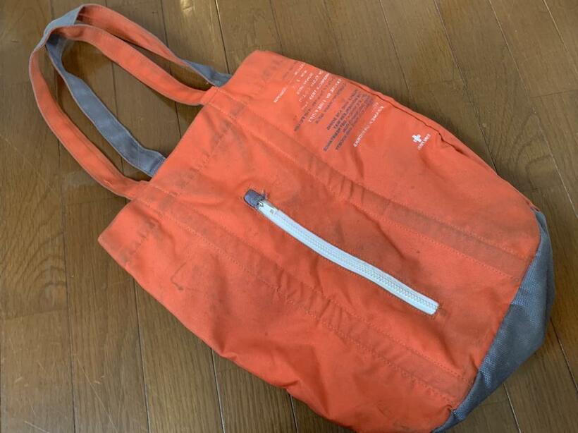 飯田さんが正社員採用されたときに買ったバッグ。今でも大切に持っている。