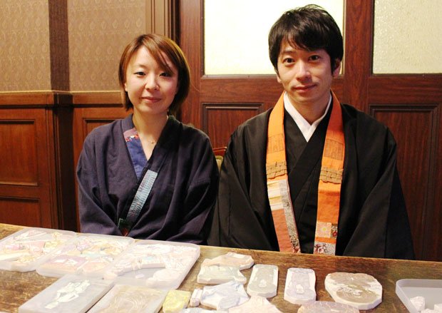 「諸行無常ズ」の麻田さん（右）と津久井さん（左）