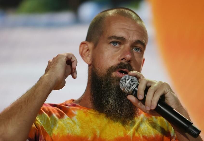 ツイッターがトランプ前大統領のアカウントを凍結した際にCEOを務めていたジャック・ドーシー氏は、マスク氏による買収を大絶賛(写真:gettyimages)