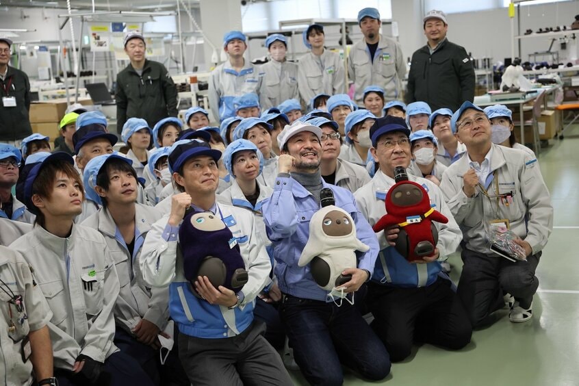 静岡県伊豆の国市の工場。昨春、生産拠点を海外から日本に移した。「LOVOTは、アニメ文化、高度なソフトウェア、複雑なハードウェアという『匠』の掛け合わせ。日本のものづくりにピッタリだと思った」（撮影／松永卓也）