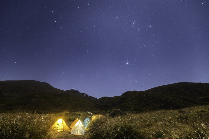 冬のキャンプは寒さと引き換えに美しい星空が待っています