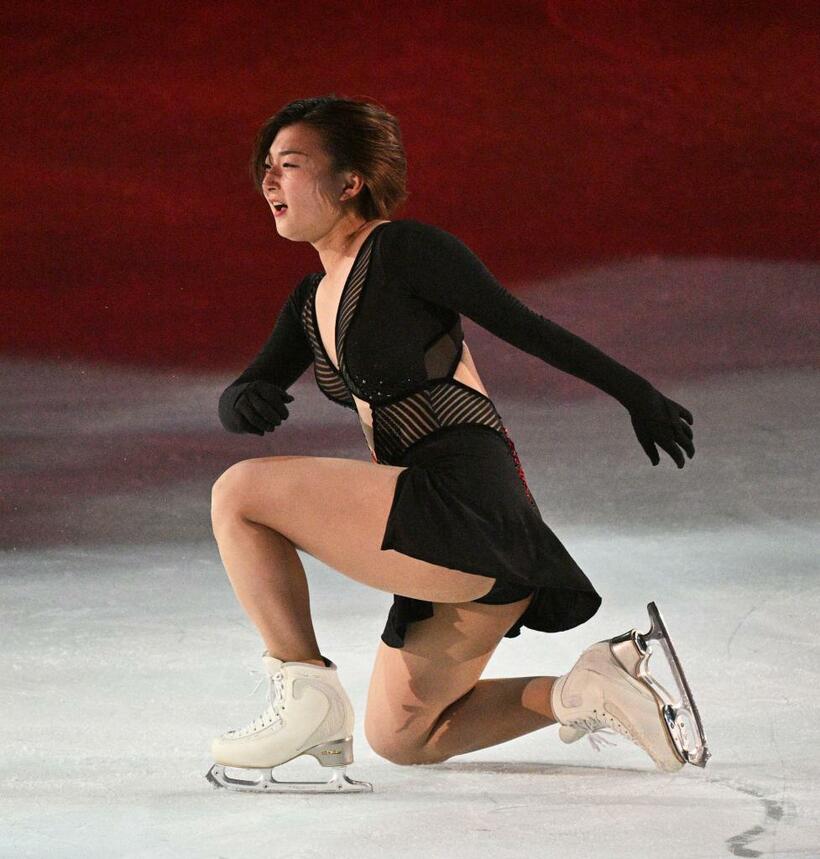 北京五輪で銅メダルを獲得し、３月の世界選手権で優勝した坂本花織は元気な滑りを披露した