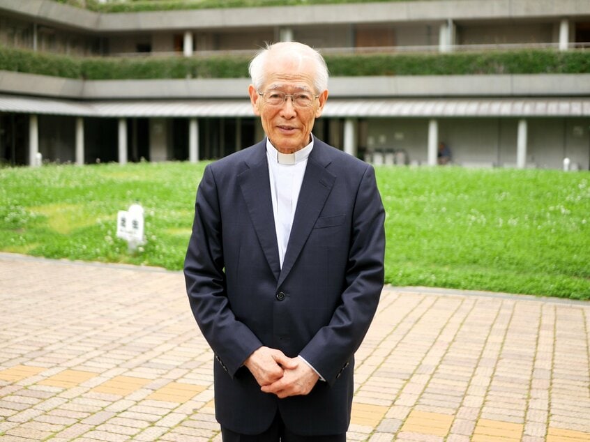 髙祖敏明
こうそ・としあき/1947年生まれ。上智大学大学院文学研究科博士課程満期退学後、上智大の教員となり、91年に同大文学部教授。上智学院理事長、聖心女子大学学長、文部科学省中央教育審議会専門委員などを歴任し、2024年、旭日重光章。キリスト教徒としては14歳で洗礼を受け、30歳でイエズス会司祭に。現在、麹町聖イグナチオ教会主任司祭(撮影/AERA編集部・川口 穣)