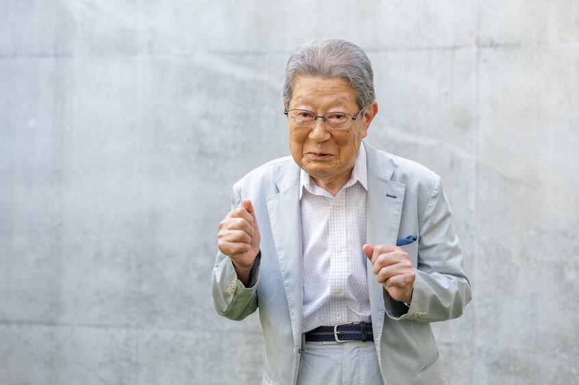 杉山邦博（すぎやま・くにひろ）／1930年生まれ。元NHKアナウンサー、東京相撲記者クラブ会友。日本福祉大学生涯学習センター（愛知県）名誉センター長兼客員教授としても月2回、伝統文化の大切さなどについて講座を持つ。近著に『杉山アナのアンチ巨人、大鵬、卵焼き』（大空出版）　（photo　倉田貴志）