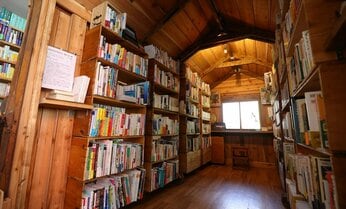 “世界の台所探検家”が綴ったレシピだけでない各国の現実 「旅の本屋のまど」が選ぶ5冊