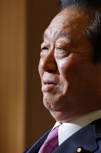 衆院議員小沢一郎おざわ・いちろう／慶応大学卒。６９年に衆院議員初当選。旧田中派に所属し、自治大臣、自民党幹事長、民主党代表などの要職を歴任し、現在は「生活の党と山本太郎となかまたち」共同代表（撮影／写真部・松永卓也）