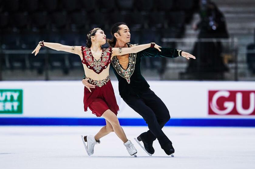 アイスダンスのフリーで演技をする村元哉中、高橋大輔組（International Skating Union via Getty Images)