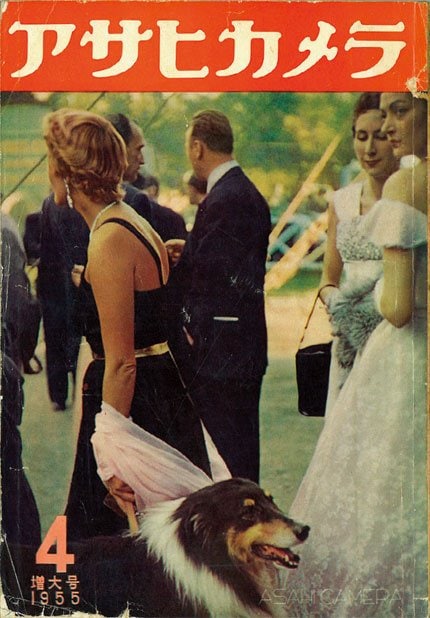 1955年4月増大号表紙。木村伊兵衛がパリの楽屋裏のモデルたちをニコンSで撮影