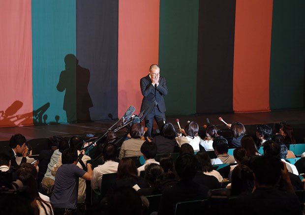 記者会見が行われたのは、「ＡＢＫＡＩ２０１７　～石川五右衛門　外伝～」を公演中の東京・Ｂｕｎｋａｍｕｒａシアターコクーン。正午からの公演を終え、１７時からの回を控えた間の会見だった（撮影／伊ケ崎忍）
