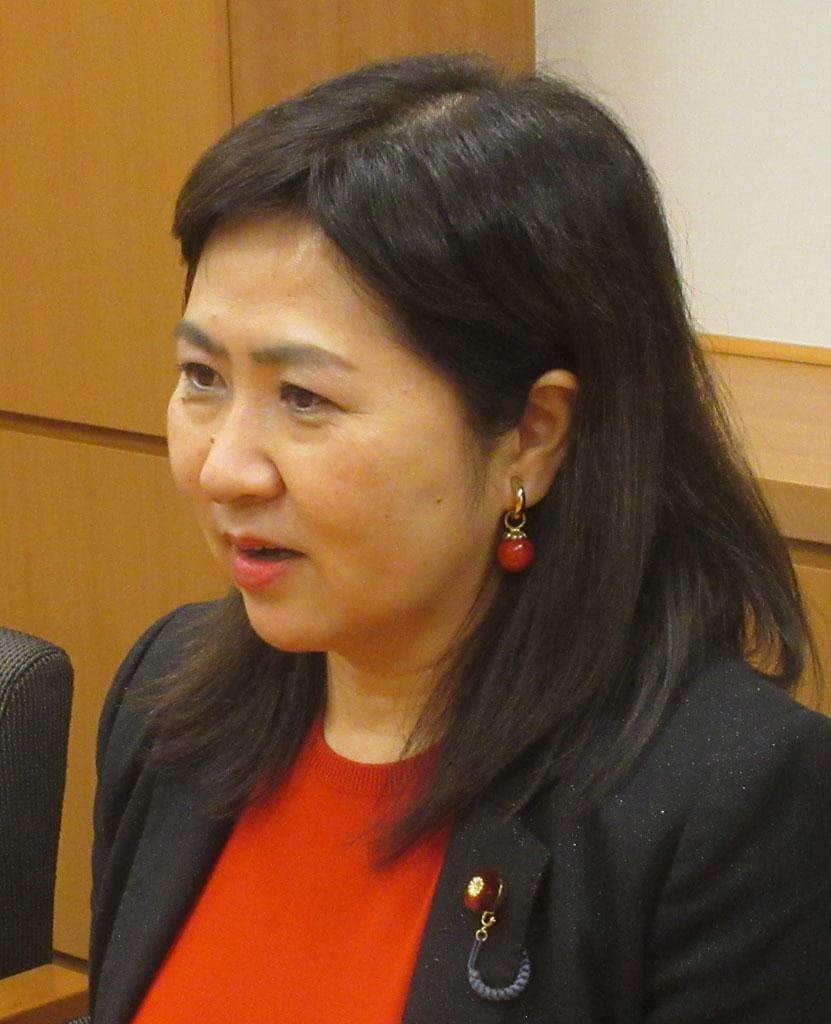 立憲民主党　亀井亜紀子